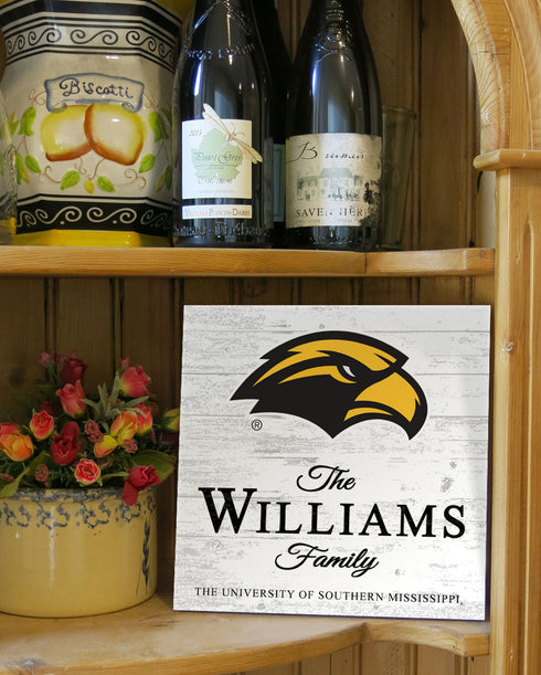 Personalized Southern Miss Golden Eagles Family Name Sign – Custom University of Southern Mississippi Wood Wall Decor – Golden Eagles Gift